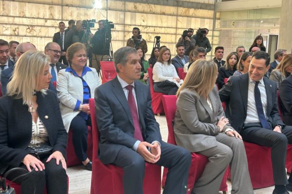 El edificio del Cubo se convierte en sede de la Ciudad de la Justicia de Granada