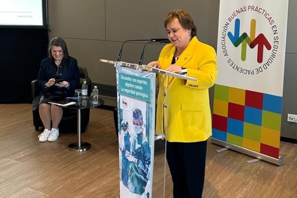 María Jesús Gallardo participa en Oviedo en una jornada sobre seguridad quirúrgica