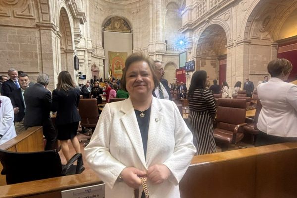 La presidenta del Consejo Consultivo de Andalucía asiste a los actos conmemorativos del 28-F