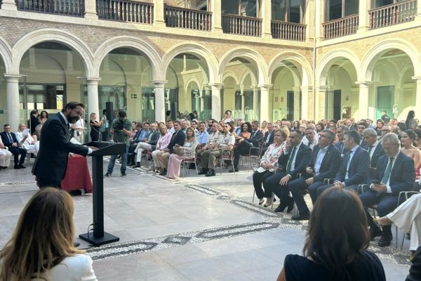 María Jesús Gallardo asiste a la toma de posesión de los delegados territoriales de la Junta